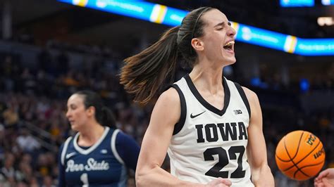 Caitlin Clark Sets Record For 3s As No 4 Iowa Beats Penn State 95 62