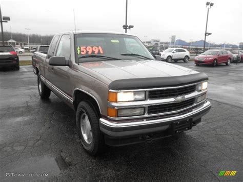 Light Autumnwood Metallic 1997 Chevrolet Ck K1500 Silverado Extended