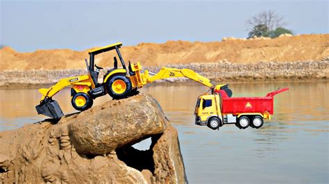 Jump River Volvotruck Mahindra Tractor Dump Truck Swaraj Truck