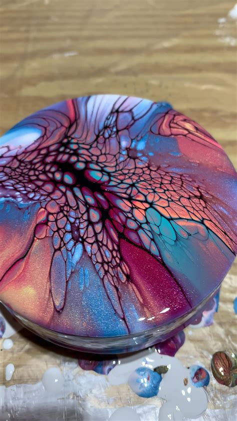 Fluid Artist Emma Lindstrom Wows Acrylic Pouring Fans With Paintings Of