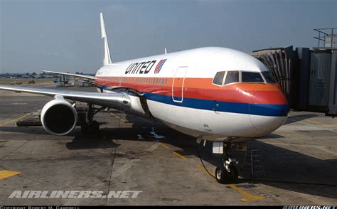 Boeing 767 222 United Airlines Aviation Photo 6965681