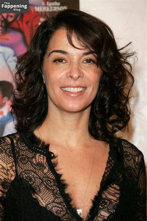 Annabella Sciorra Nude And Sexy Collection 15 Photos Thefappening