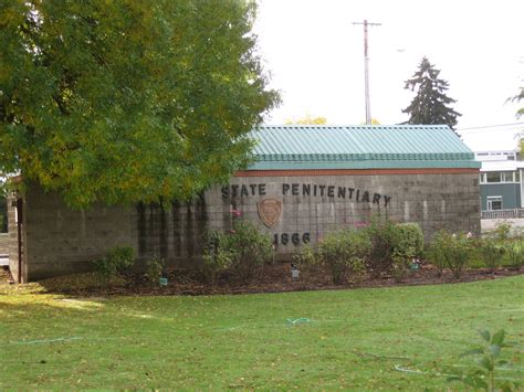 Oregon State Penitentiary - Salem, Oregon - Wikipedia Entries on ...