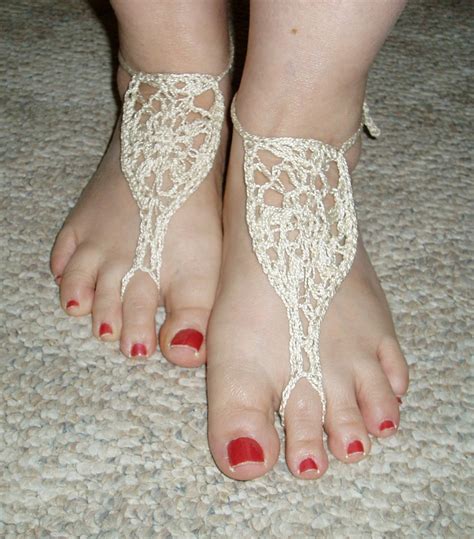 Crafty Pastimes: Barefoot Sandals