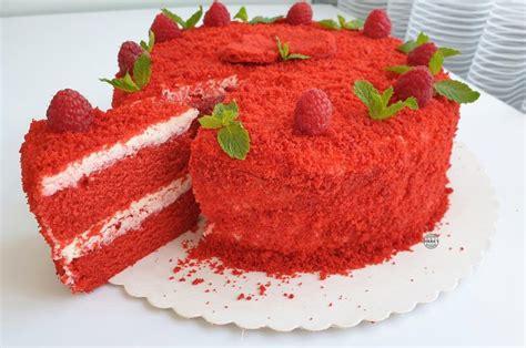 Tort Red Velvet Deserturi Torturi Diana S Kitchen