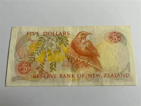 NEW ZEALAND 1985 Five 5 Dollars Banknote Queen Elizabeth II 22 50