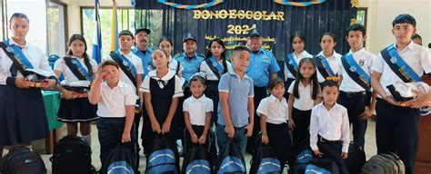 Entregan Paquetes Escolares A Hijos De Polic As En Nueva Segovia