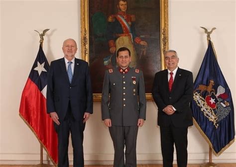 Presidente de la República nombra al general Javier Iturriaga como