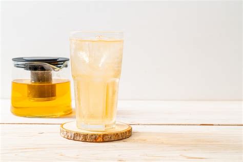 Premium Photo | Iced jasmine tea