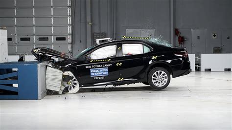 2023 Toyota Camry Updated Moderate Overlap Iihs Crash Test Youtube