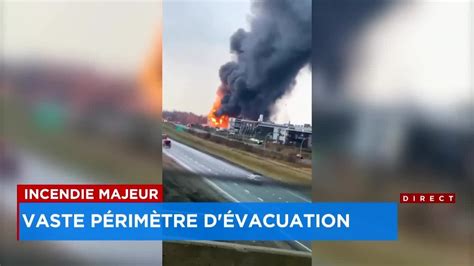 Incendie majeur une entreprise de bornes électriques en flammes à