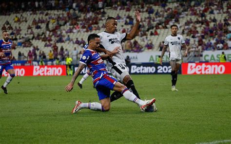 Botafogo X Fortaleza Como O Hist Rico Do Confronto