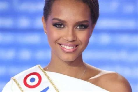 Premi Re Apparition Publique Dindira Ampiot Miss France Ose La