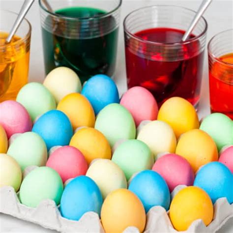 How To Dye Easter Eggs The Carefree Kitchen