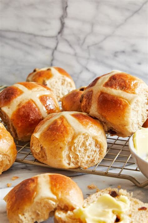 Hot Cross Buns Damn Delicious