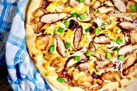 Epic Recipe Bbq Chicken Pizza Grillgirl