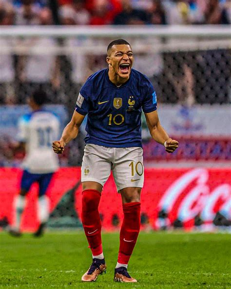 EuroFoot on Twitter Kylian Mbappé s reaction after Harry Kane s