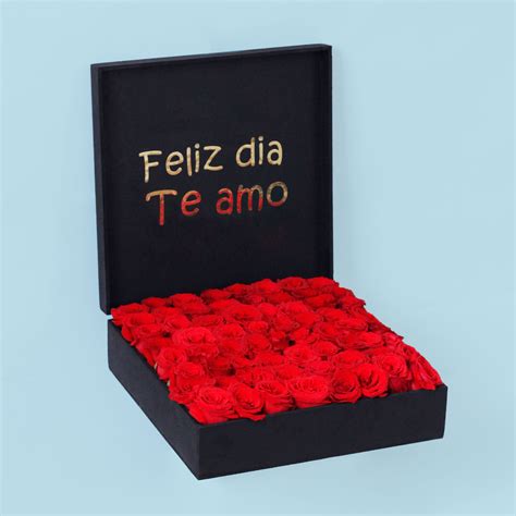 Caja De Madera Con Rosas Y Mensaje Personalizado Flores4u