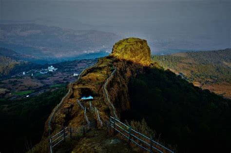 Trek to Lohagad Fort : Trek Maharashtra