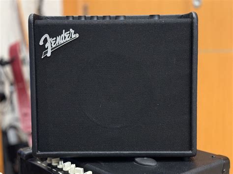 Yahoo オークション Fender MUSTANG ギターアンプ LT25