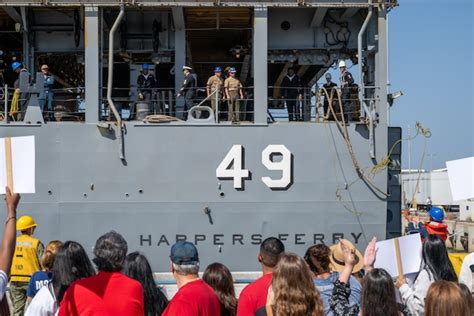 Uss Harpers Ferry Lsd 49 Returns To Homeport After Indo Pacific