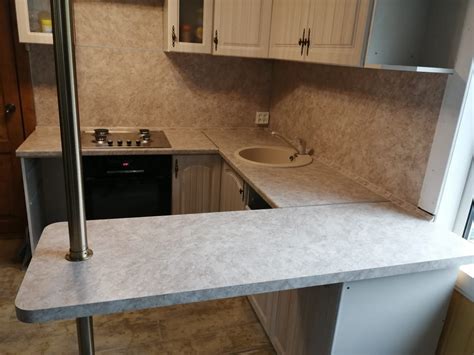 Столешница с барной стойкой и стеновой панелью - Столешницы, фасады