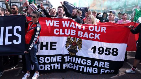 Man Utd supporters' group cancels planned protest for Premier League