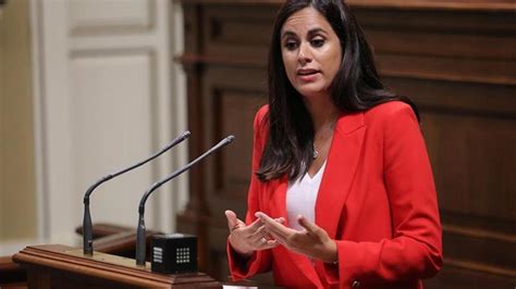 La diputada tránsfuga Vidina Espino obliga a retrasar una comisión