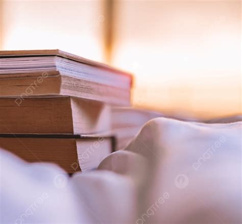 خلفيات عن الكتب