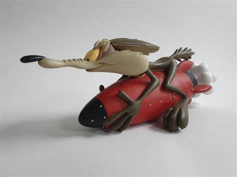 Looney Tunes Wile E Coyote On Rocket Cm Warner Catawiki