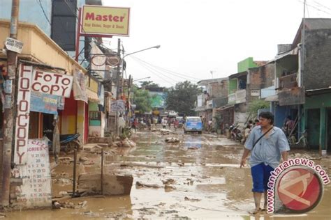 Banjir Rendam Rumah Di Bekasi Antara News