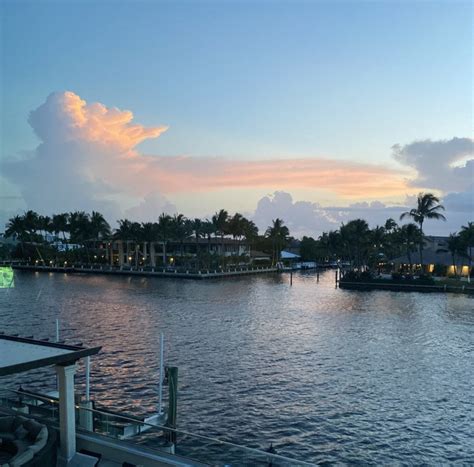 Direct Intracoastal Waterfront Home Million Dollar View In Fort