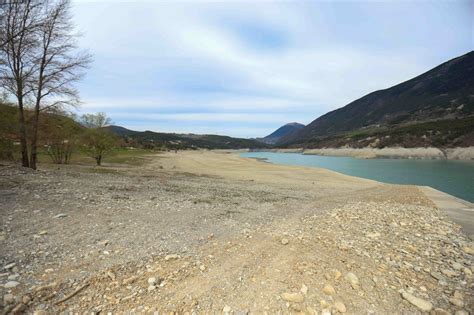 Is Re Les Images Impressionnantes Du Lac De Monteynard Vid