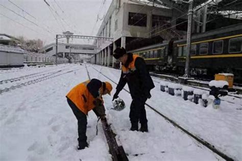 受暴雪天气影响 郑州站部分列车停运宋城焦作新郑