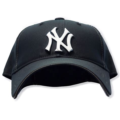 Download Classic Yankees Hat In Matte Black Png 06262024