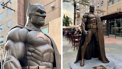 Batman Eretta A Burbank Una Statua In Bronzo Del Cavaliere Oscuro