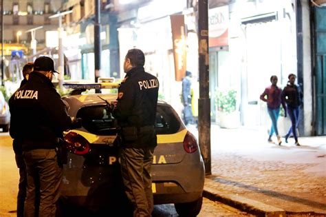 Via Torino Uomo Trovato Morto In Strada A Due Passi Dalla Stazione