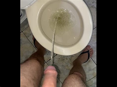 Acordando E Dando Aquela Mijada Gostosa XVIDEOS