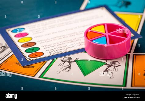 Trivial Pursuit Card Hi Res Stock Photography And Images Alamy