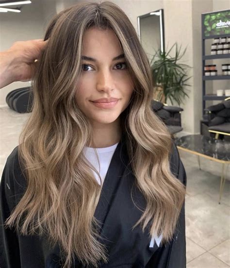 Pin By Pao On Inspo In 2024 Blonde Light Brown Hair Brown Hair