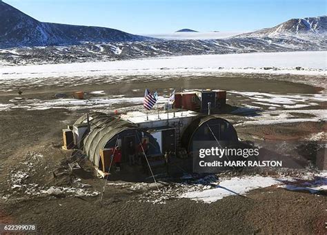 205 Mcmurdo Station Stock Photos, High-Res Pictures, and Images - Getty ...