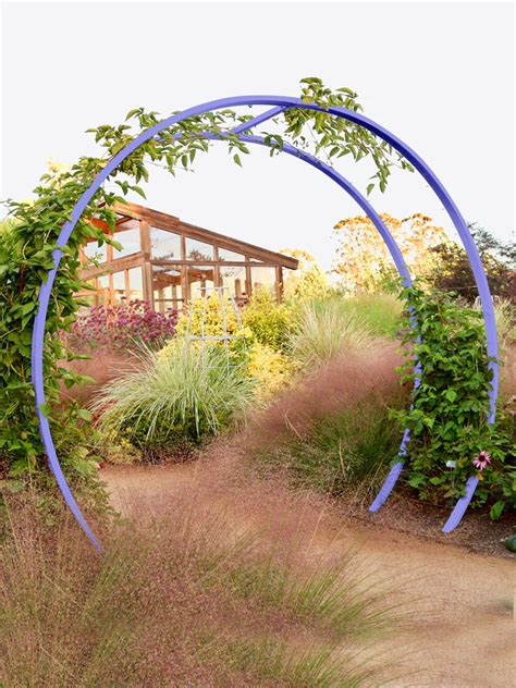 Giant Moon Gate Garden Arch | The Green Head