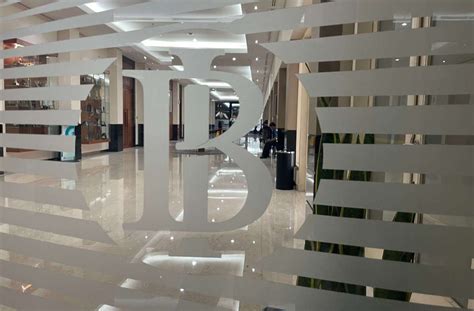 Kpk Menggeledah Kantor Pusat Bank Indonesia