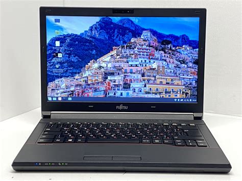 Лаптоп Fujitsu LIFEBOOK E546 14 i3 6100U 8GB 260GB клас А 11565