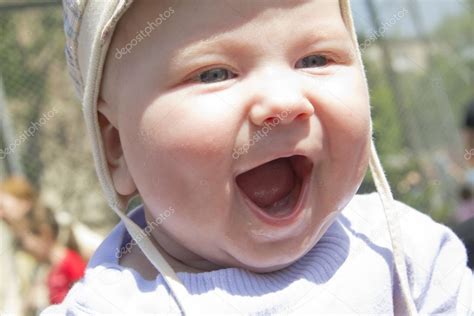 Gray eyes baby outdoors portrait close up — Stock Photo © kaparulin #10729052