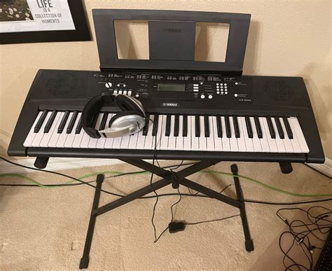 Yamaha Tyros 5 76-Key Arranger Workstation Keyboard, Music, Music ...