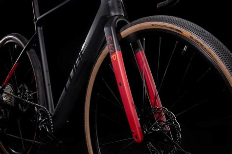 Cube Nuroad C Pro Gravel Bike Carbon Red