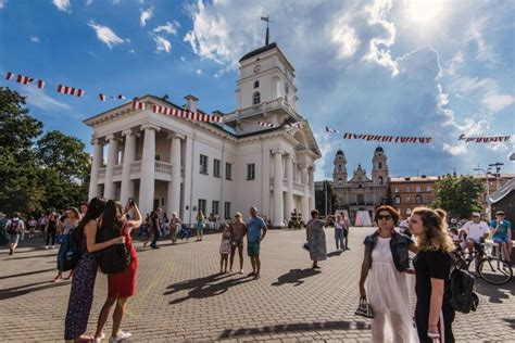 Premium Photo | Minsk city hall in old town