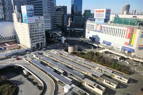 新宿駅｢小田急百貨店｣見守り続けた西口の大変貌 本館は9月末で営業終了､跡地には超高層ビル 駅･再開発 東洋経済オンライン