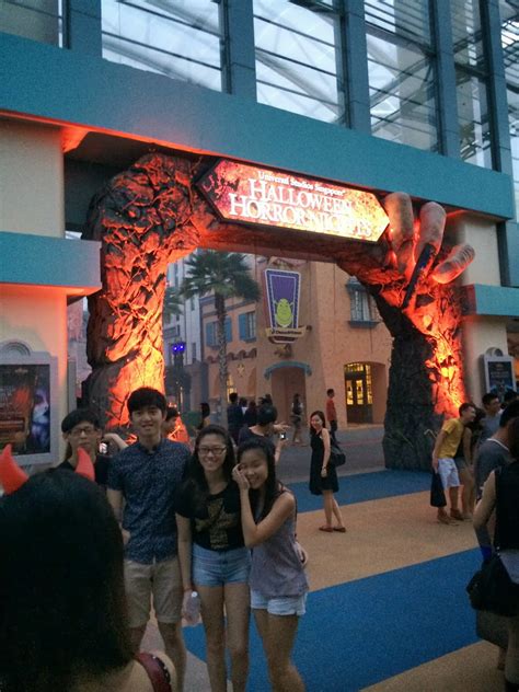 Uniquelious: Universal Studios Singapore - Halloween Horror Nights 3